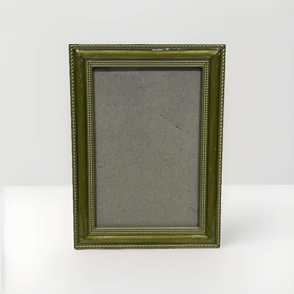 Ashleigh Manor Frame 5x7 Chartreuse Green Enamel Tabletop